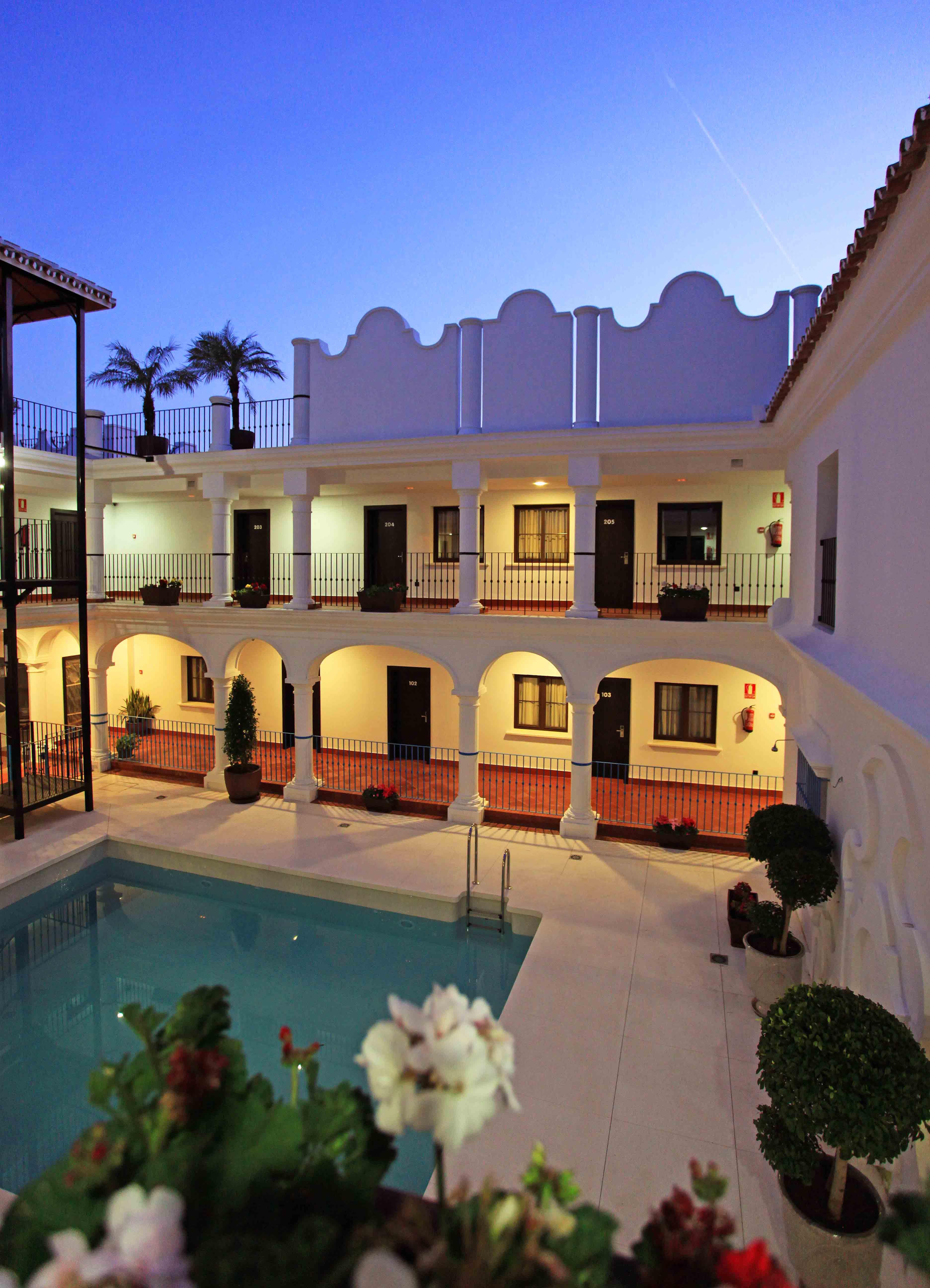Hotel La Fonda Бенальмадена Экстерьер фото